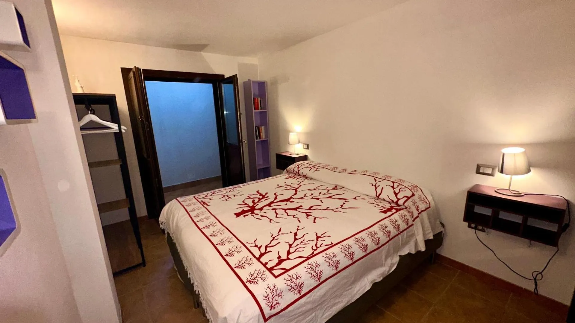 טורה דלה סטלה Villa Lotty A 5 Minuti A Piedi Dal Mare בית נופש טורה דלה סטלה